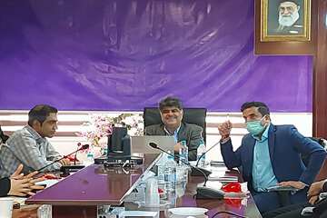 جلسه هم اندیشی با مدیران حوزه معاونت غذا و دارو